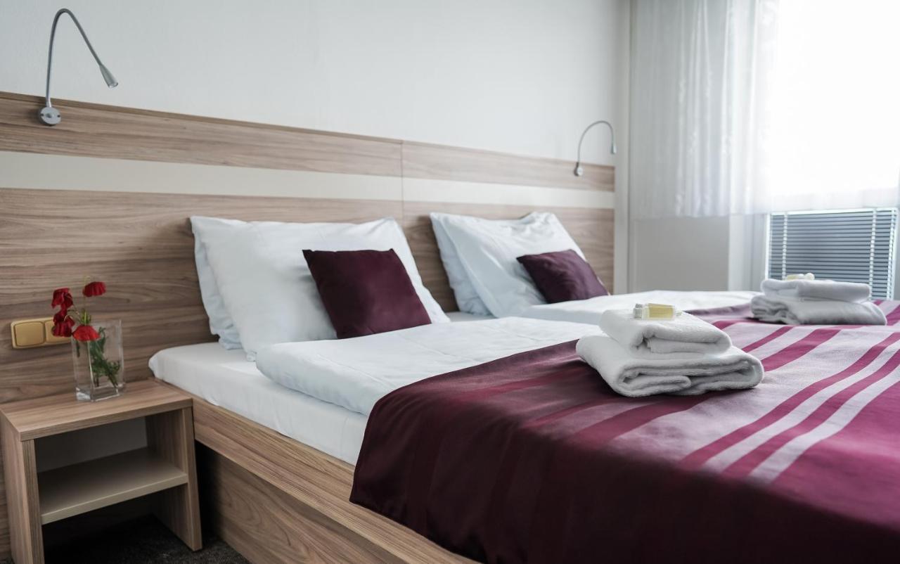 B&B Hotel University เบอร์โน ภายนอก รูปภาพ